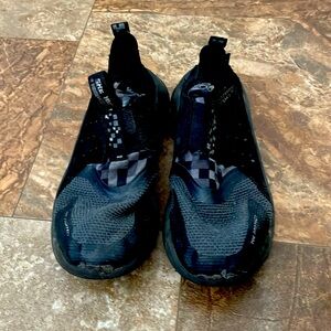 Boys Skechers Slip on Sneakers Size 1